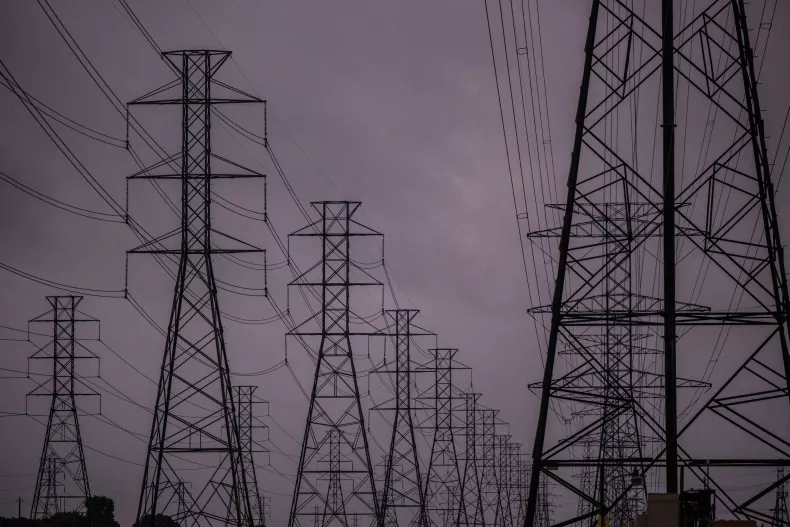 Massive Power Outage Strikes Houston: CenterPoint Energy’s Latest Update and Recovery Plan