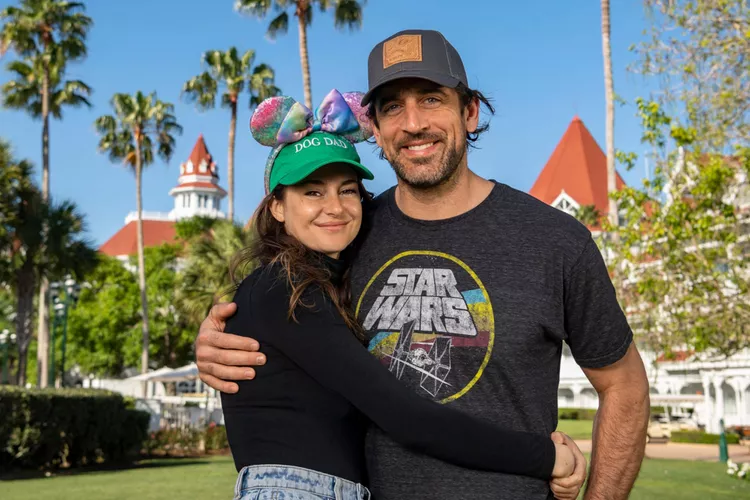 Aaron Rodgers and Shailene Woodley attending a public event
