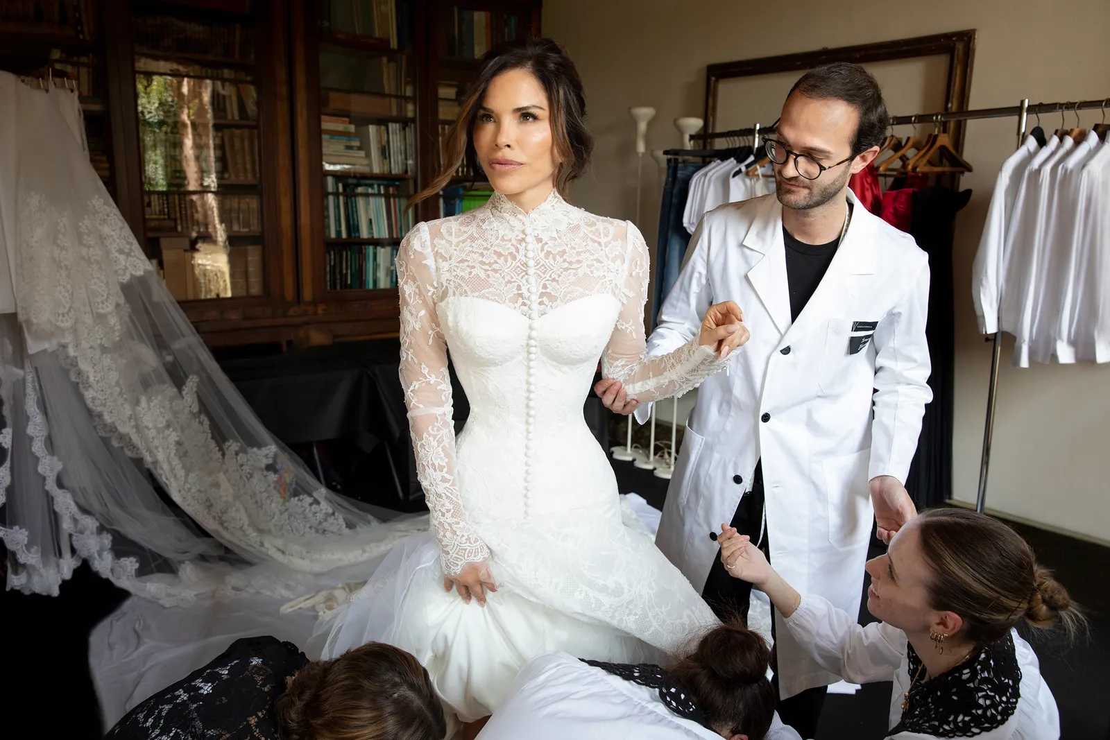 lauren sanchez in wedding dress